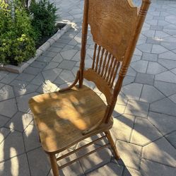 4 Chairs And 2 Armchairs 