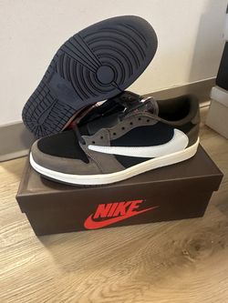 Jordan 1s Travis Scott