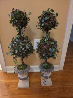 Set of Artificial Topiaries