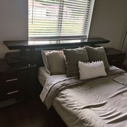 Lacquer Bed Set with Nightstands