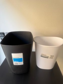 wastebaskets, 2 pcs