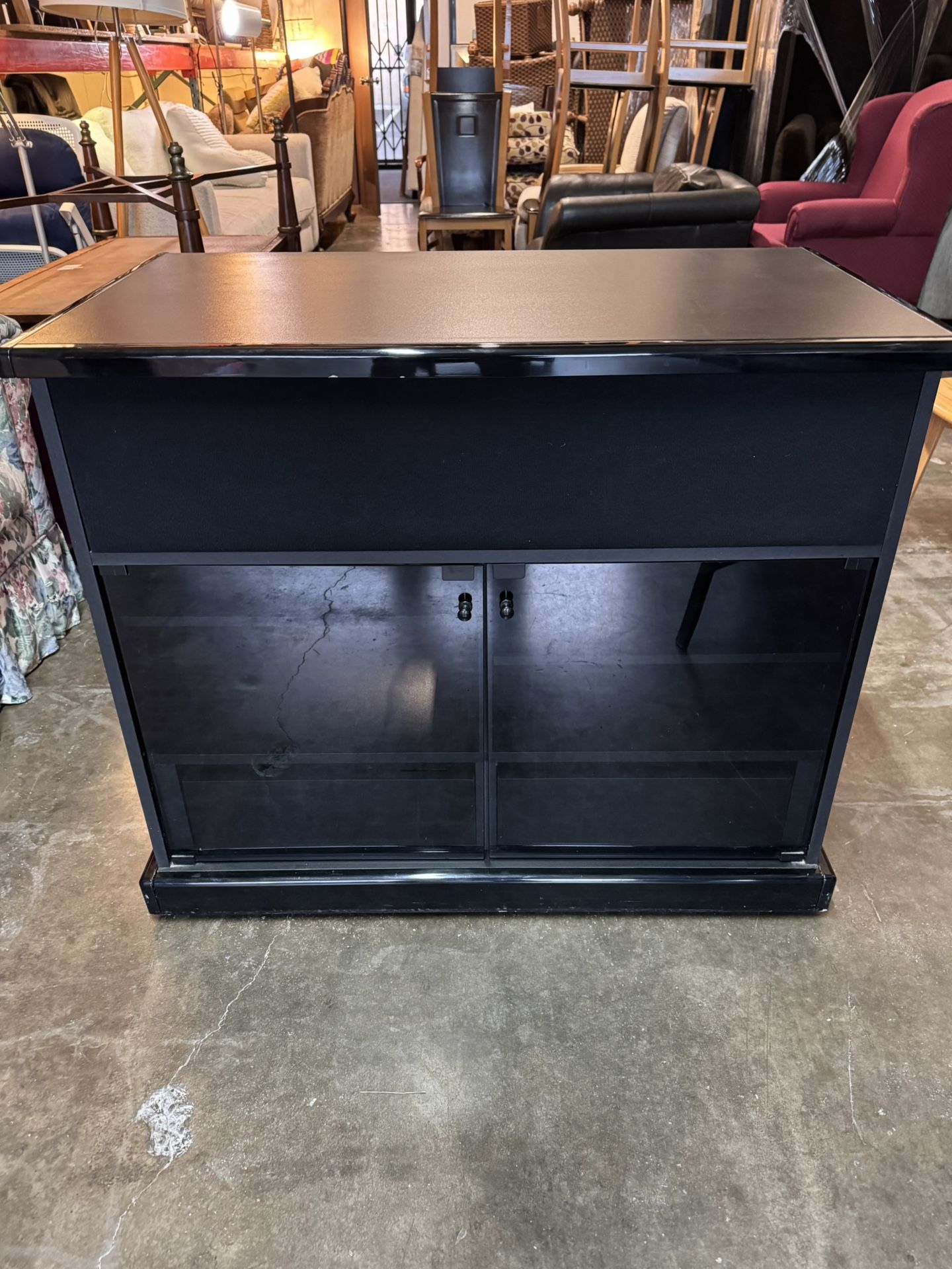 Black Entertainment Center TV Stand with Wheels and Speaker Storage Good Condition 