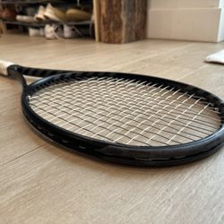 Wilson Blade V8 Tennis Racket