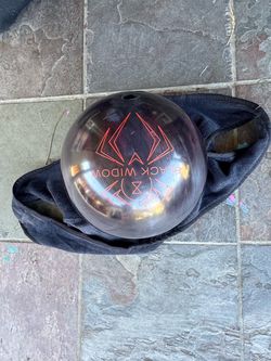 Hammer Black Widow 2.0 Solid Bowling Ball