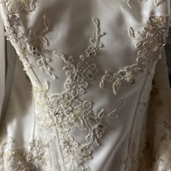 Ivory Wedding Dress