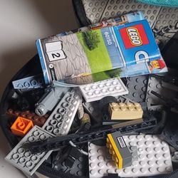 Son 31 Muñecos DE Lego  Y Extra Piesas  Y Para Armar Legos 