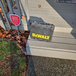 DeWalt 14.4 Batt. Drill