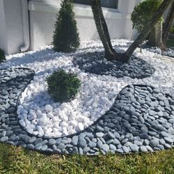 White Santorini Pure White Pebbles Stones 40lbs Bags 