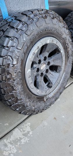Raptor Wheels and Tires