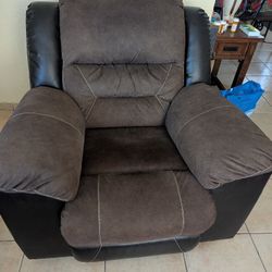 Recliner Chair