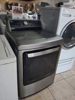 L.G. GAS DRYER EVERYTHING GOOD 