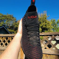 LeBron 16 BRED