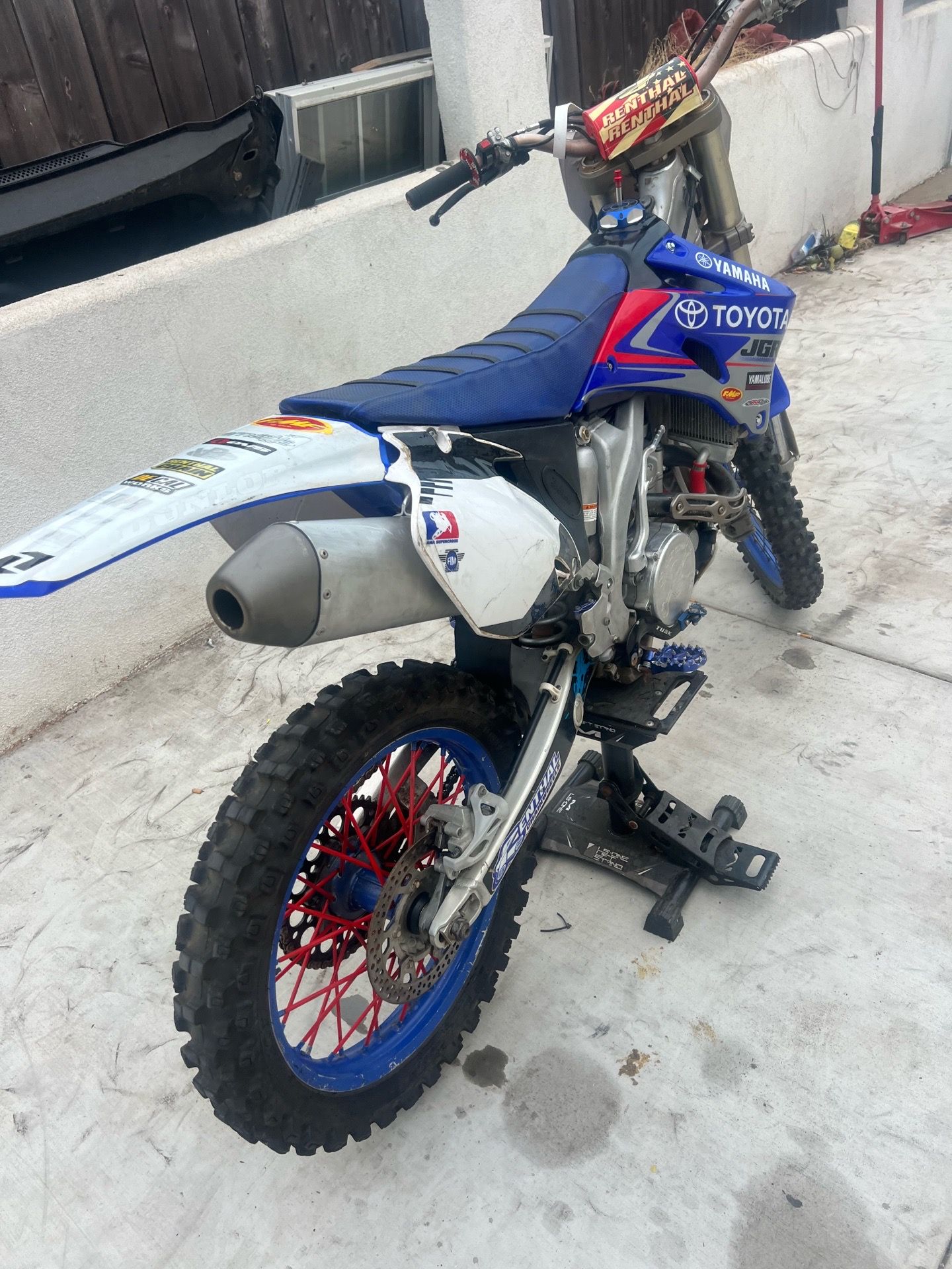 Dirt bike