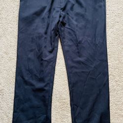 Louis Raphael Tailored 38 x 32 Black Men’s Pleated Dress Pants; 100% Polyester
