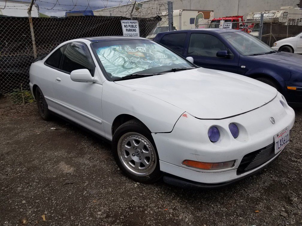 Acura integra 98 for part