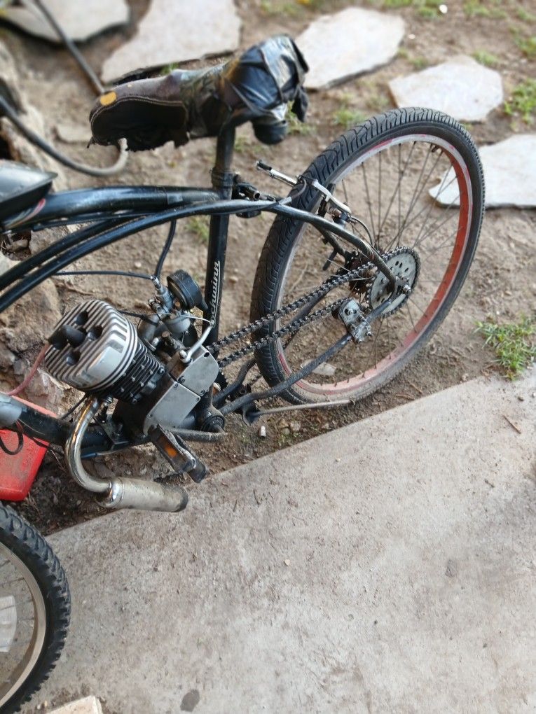 Gas Powered Bike Goes 40 Cc Want 200 Or Obo