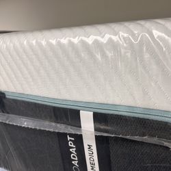 Queen Pro Adapt Medium Tempurpedic Mattress