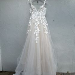 Jana Ann Couture Wedding Dress