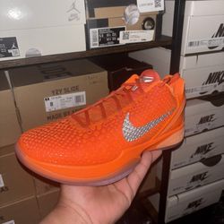 Kobe 6 Total Orange Size 11.5M & 14M DS