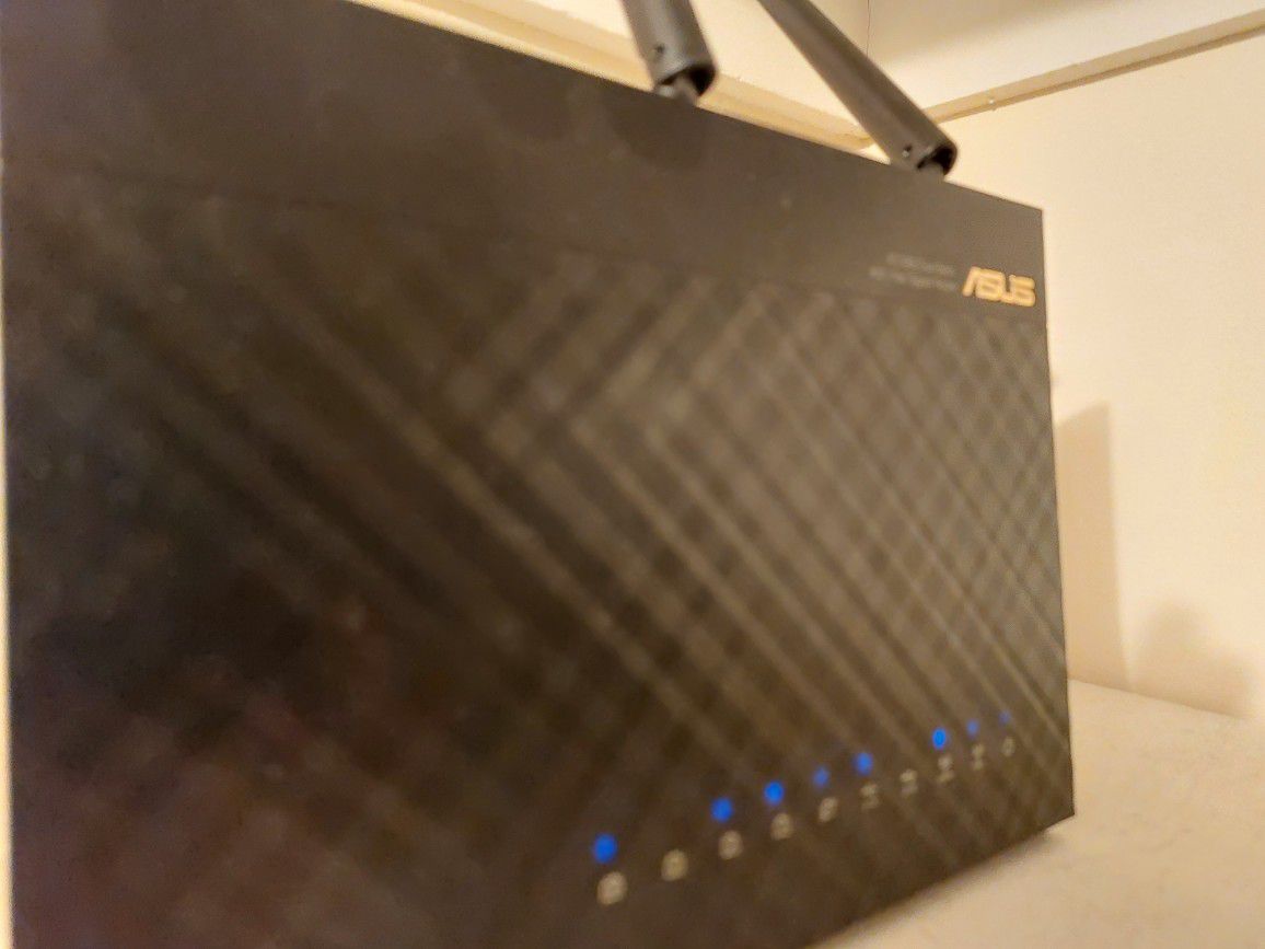 ASUS RT-68U AC1900 WIRELESS ROUTER