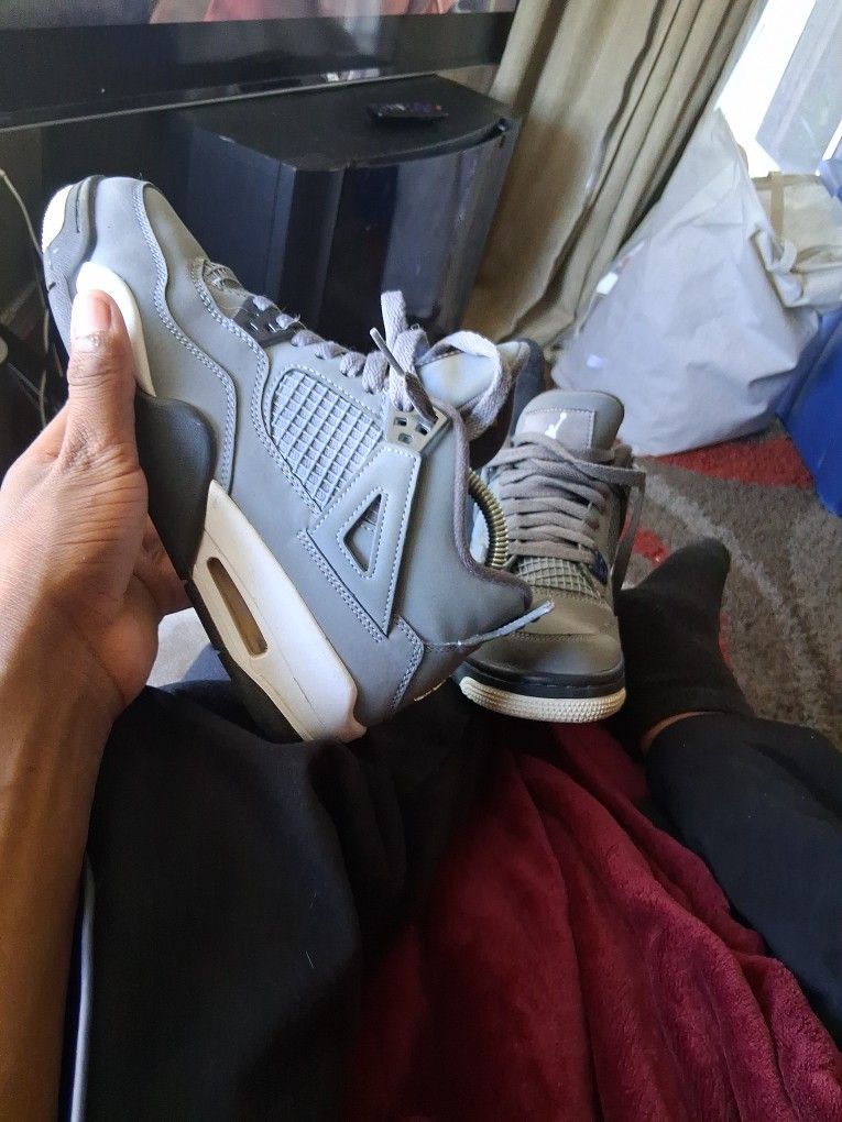 Jordan 4s