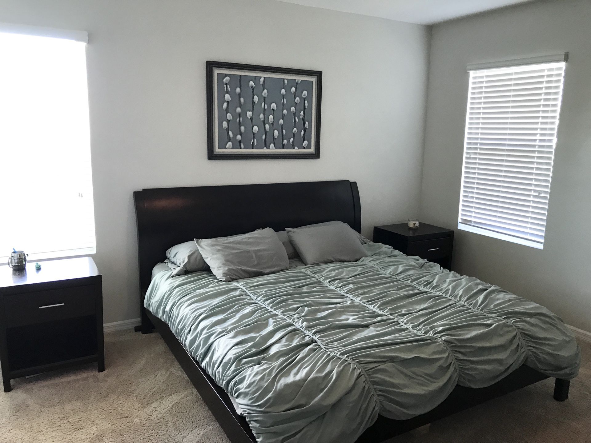 Bedroom furniture set - king size