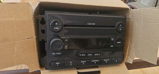 Ford  f(contact info removed) radio/CD player