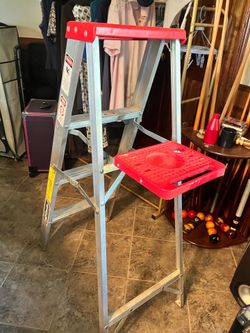 Louisville 4ft Aluminum Step Ladder