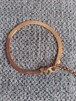 Vintage Gold Tone Herringbone Chain Bracelet