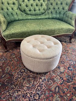 Storage ottoman