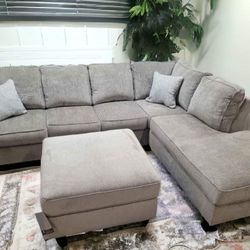 Brand New/ Ashley/ Gray Sectional, Seccional, Couch/ Delivery Available 