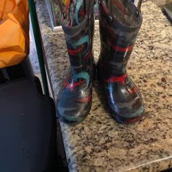 Toddler Size 8 Light Up Rain Boots 