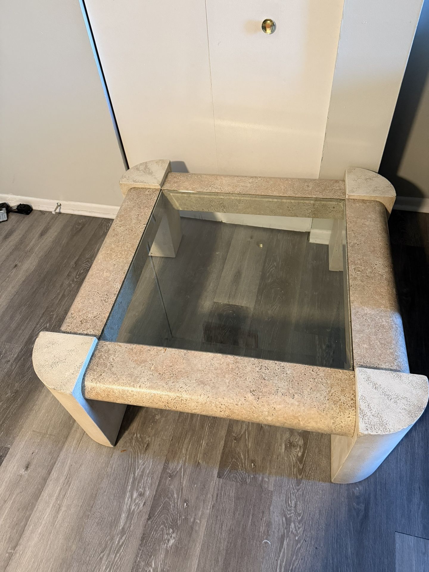 Living Room Table /coffee Table Possibly Ivory Or Marble