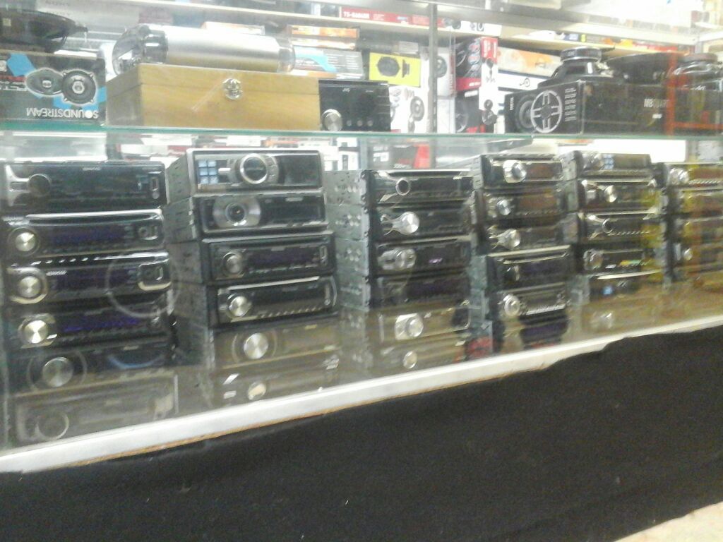 Need a stereo? Visit la bodega car audio