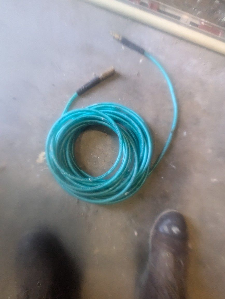Husky 25' Hose For Pneumatic Tools