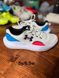 Women’s tennis shoes Nike/ Under Armour