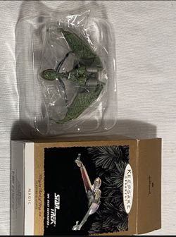 Star Trek Klingon space ship 