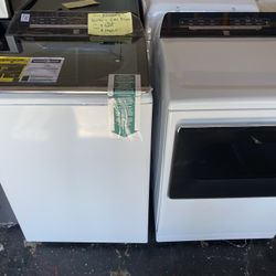 New Kenmore Washer And Matching Gas Dryer 
