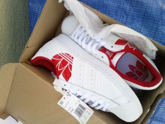 Adidas superstar shoes brand new size 9.5