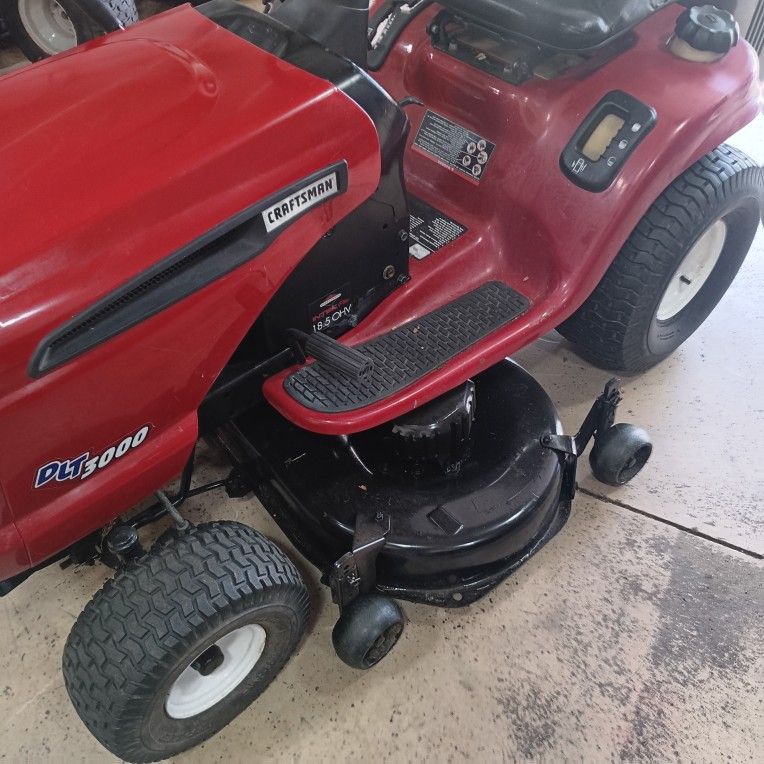 Craftsman Riding Mower