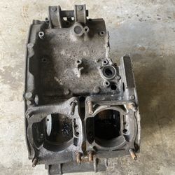 Yamaha Banshee Cases ((NEEDS REPAIR))