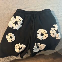 Denim tears shorts. Size medium