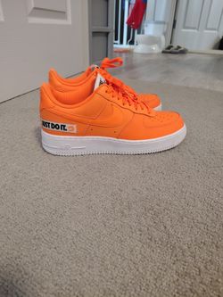 Air Force 1 '07 LV8 JDI LTHR (Orange- 9.5 mens)