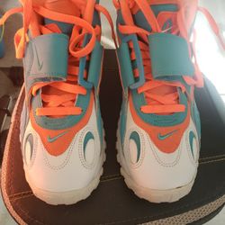 Deions (Air Max Speed Turf) Men Size 8 $75