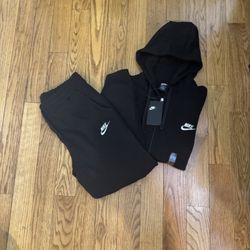 Nike Hoodie And Jogger Set 