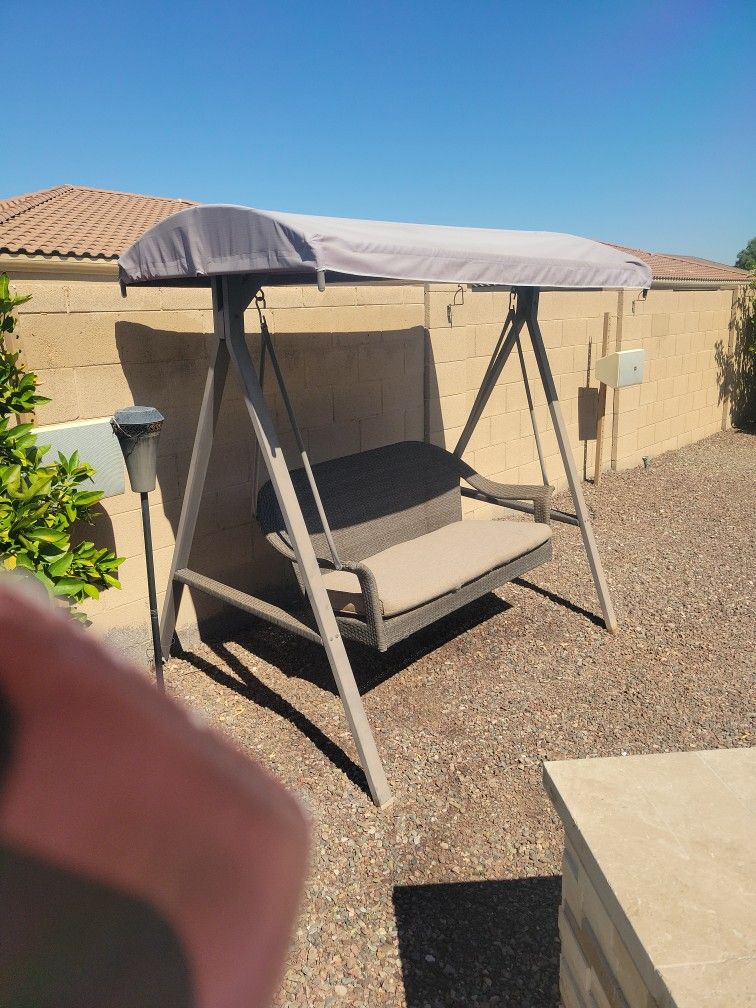 Love Seat Shaded Swing