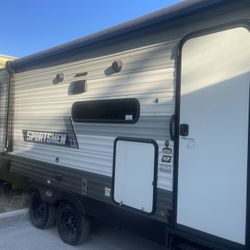 Rv Tráiler