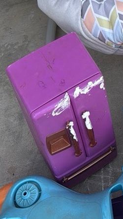 Barbie Purple Toy Refrigerator