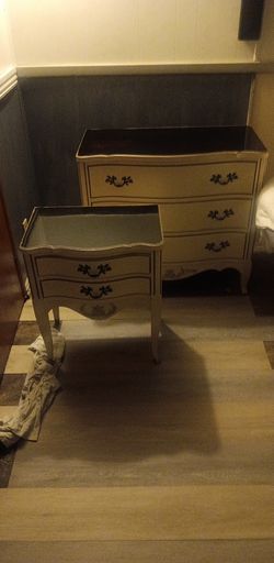 3pc Antique Dresser Set
