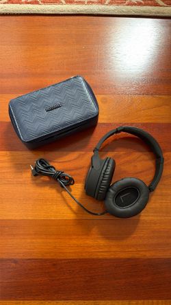Delta One Missoni Premium Travel Kit – Headphones & Travel Accessories